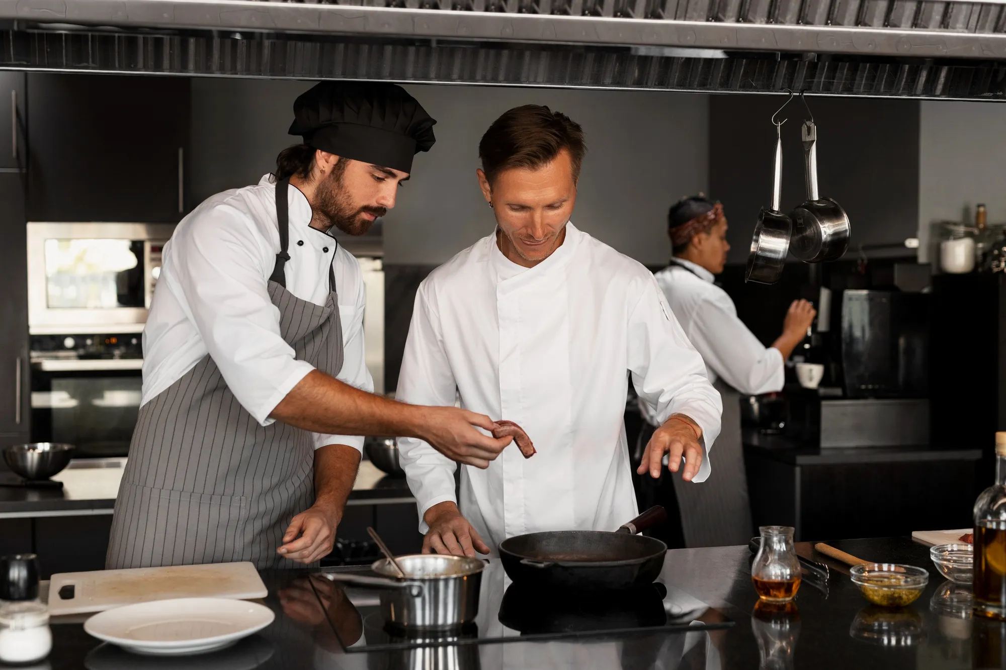 How to Build a Restaurant Training Platform from Scratch (Even If You’ve Never Had One)