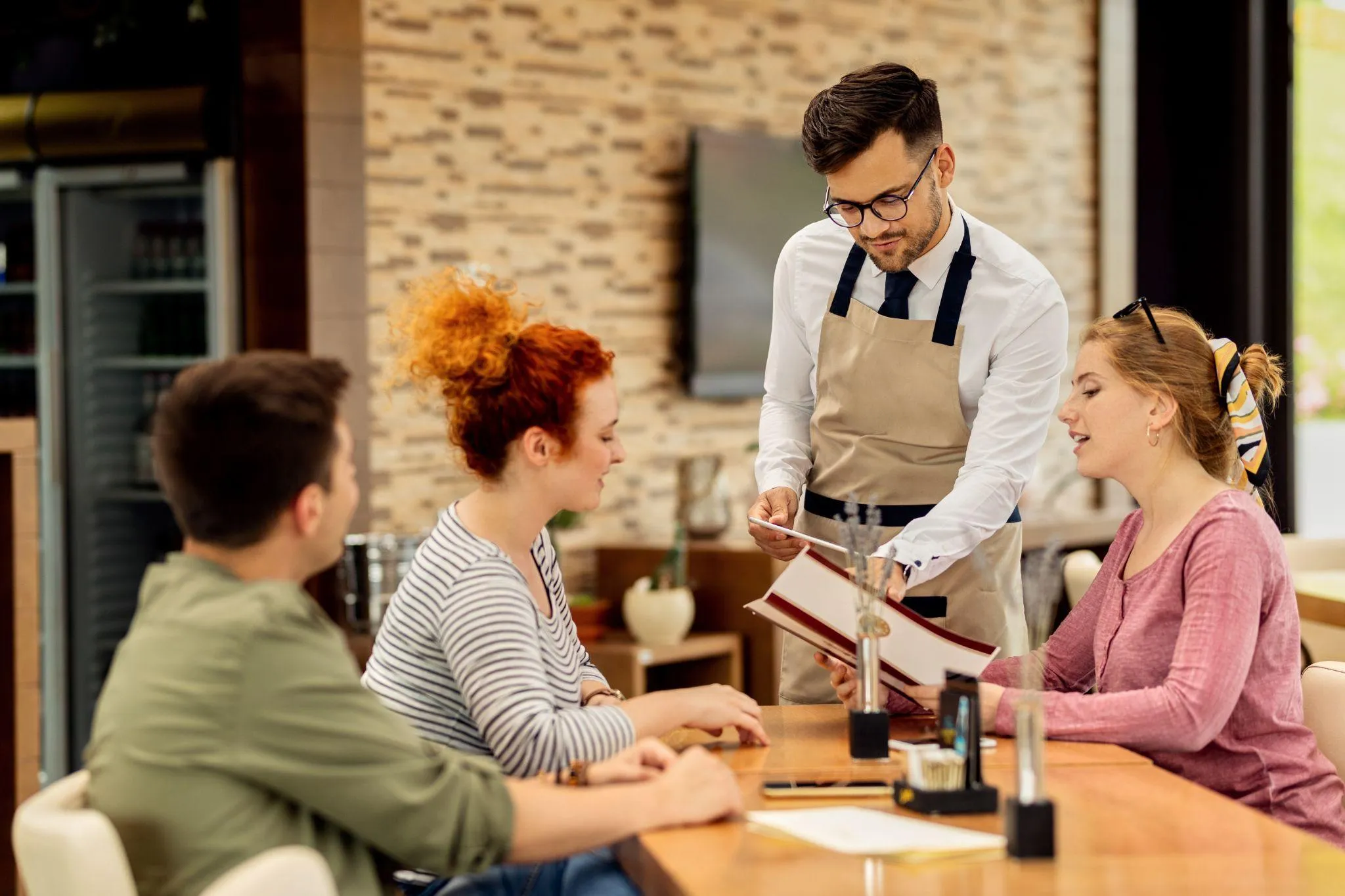 6 Ways How Training Can Increase Average Check Size in Restaurants (2025 Version)